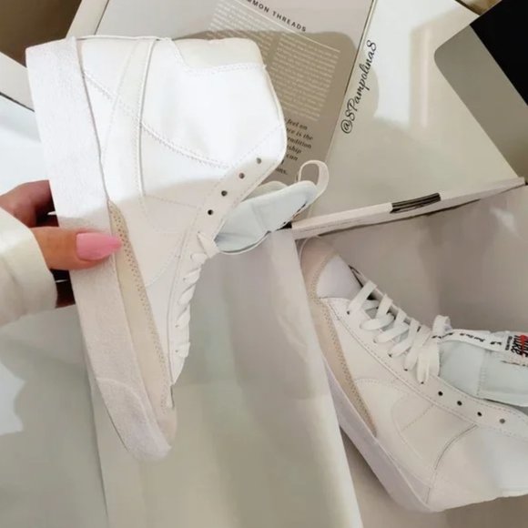 Nike Shoes - Nike Blazer Mid '77 SE